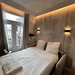 Luxury Studio - Paris Exhibition Park